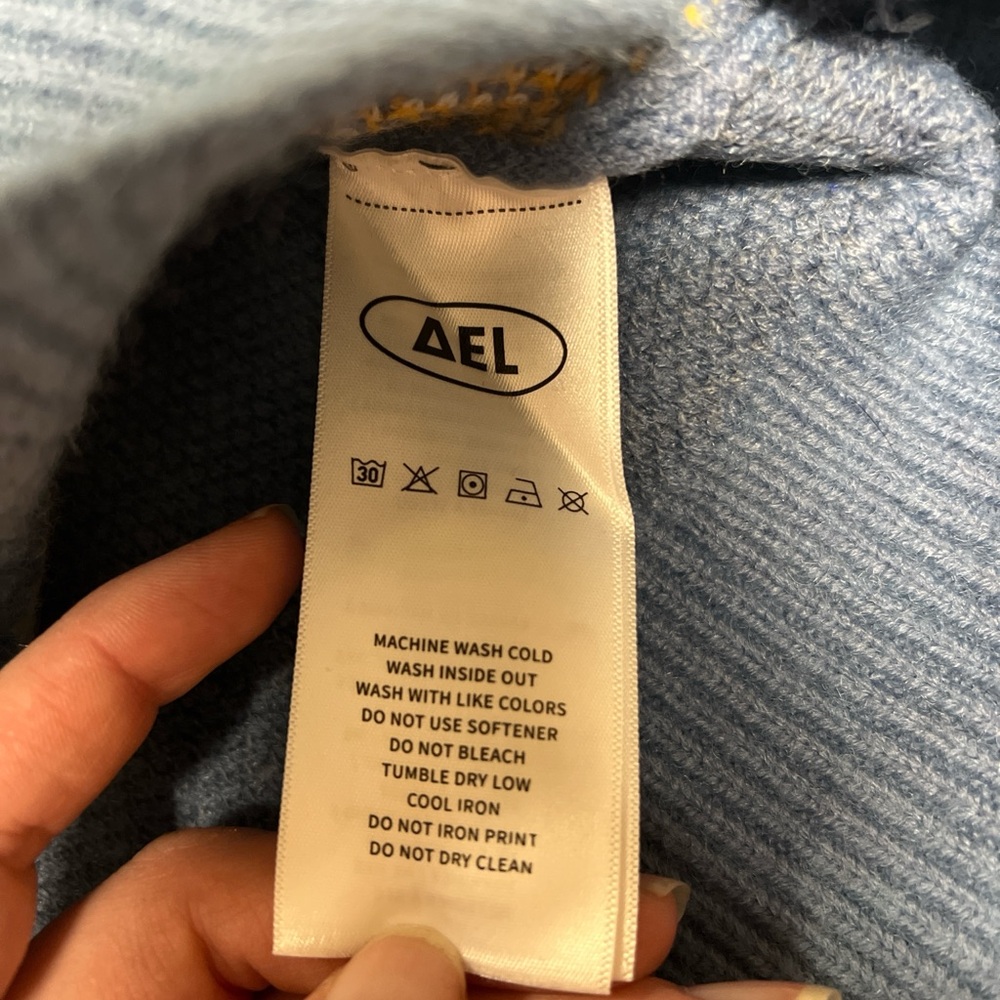 Aelfric Eden Sweater Adult Size XL Blue Duck WOW Crewneck Knit Pullover - Picture 4 of 5